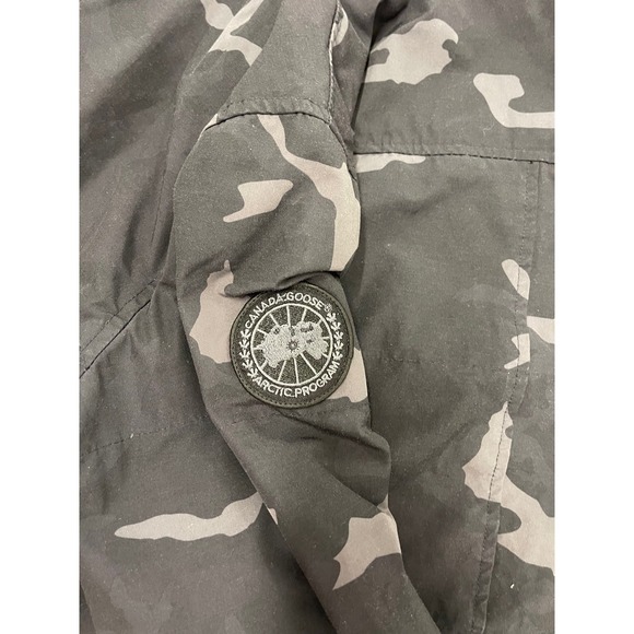 Canada Goose Mens Camo Medium - Picture 7 of 12
